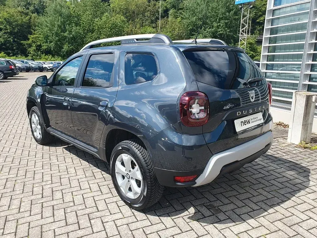 Gebraucht Dacia Duster Comfort 114 PS (83 kW) 2019 Grau "comete" SUV