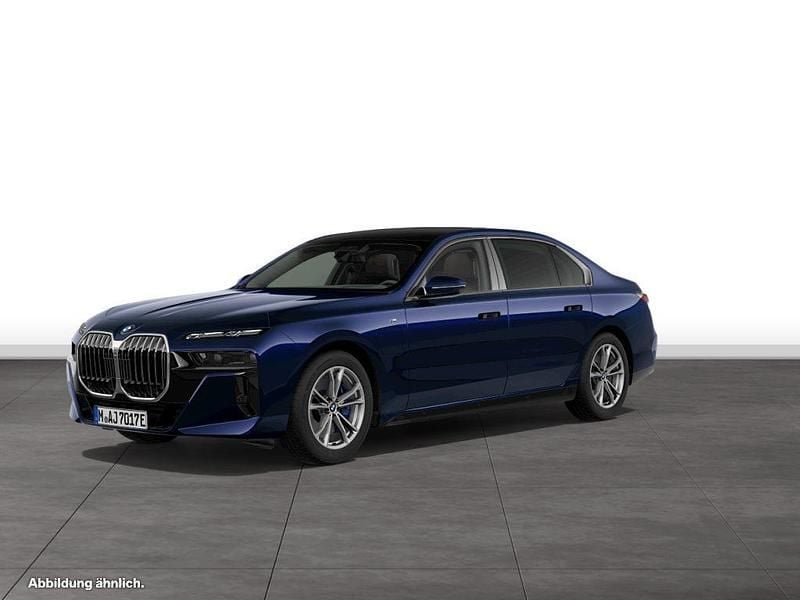 Blau Gebraucht 2024 BMW 750e Limousine | 134.980 € (Teuer) - Bild 1/4