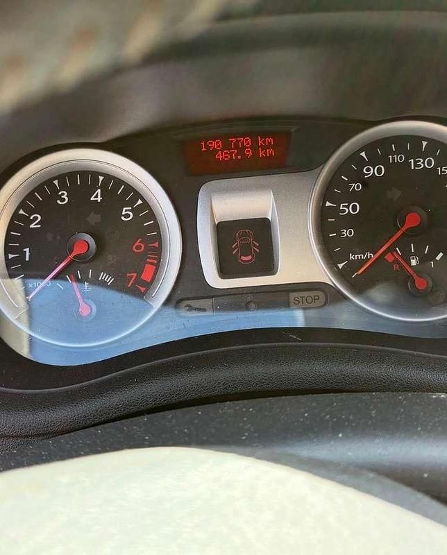 Używany Renault Clio II Campus 75 KM (55 kW) 2007 Sedan/Limuzyna