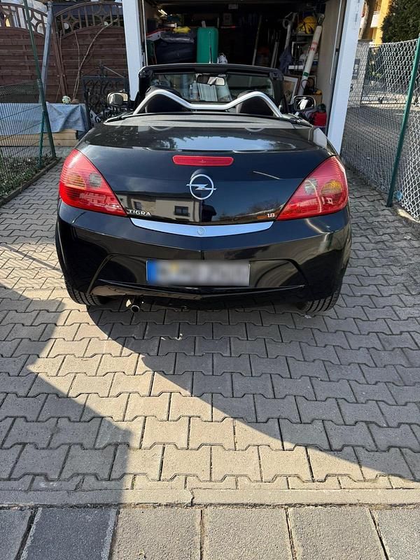 Gebraucht Opel Tigra 125 PS (91 kW) 2004 Cabrio