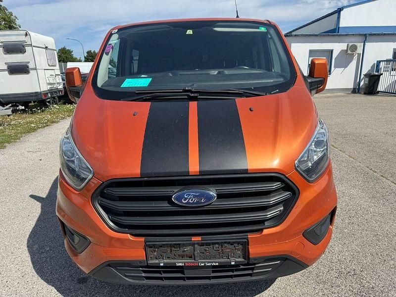 Gebraucht Ford Transit Custom Trend 170 PS (125 kW) 2019 Orange Van / Kleinbus