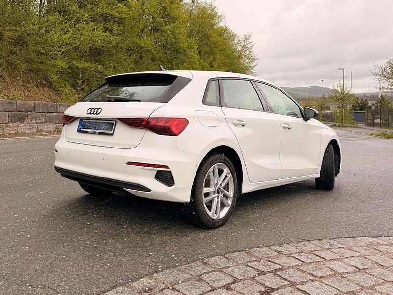 Gebraucht Audi A3 Comfort 150 PS (110 kW) 2022 Weiß Limousine