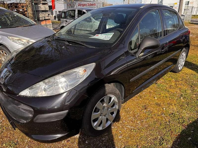 Gebraucht Peugeot 207 Filou 73 PS (53 kW) 2008 Schwarz Limousine