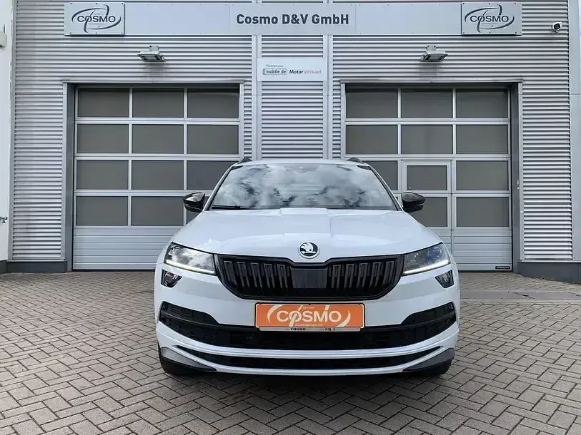 Gebraucht Skoda Karoq SportLine 150 PS (110 kW) 2019 Moonweiss metallic (metallic) SUV