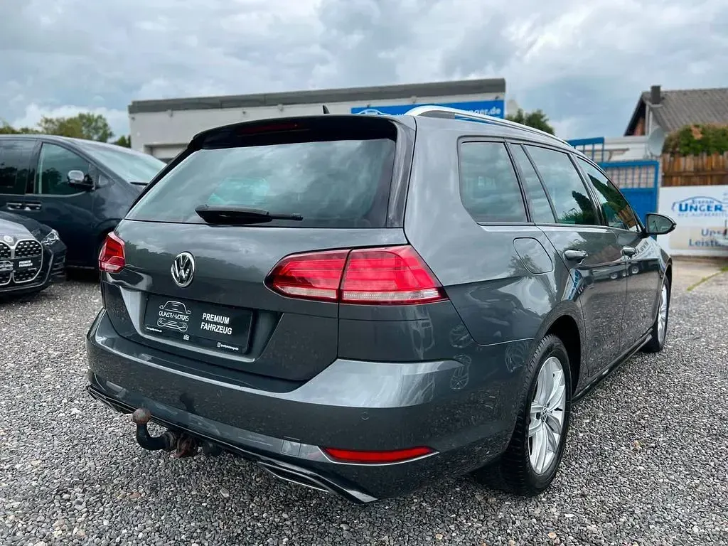 Gebraucht VW Golf VII R-line 150 PS (110 kW) 2021 Grau Kleinwagen