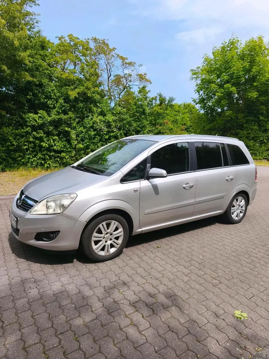 Occasion Opel Zafira 94 ch (69 kW) 2008 Argent Monospace
