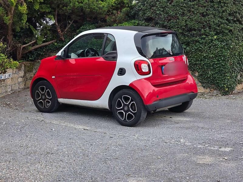 Rot Gebraucht 2016 Smart ForTwo Coupé Coupé | 8.000 € (Guter Preis) - Bild 1/1