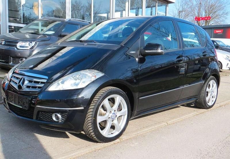 Gebraucht Mercedes A150 Avantgarde 95 PS (69 kW) 2008 Schwarz Kleinwagen