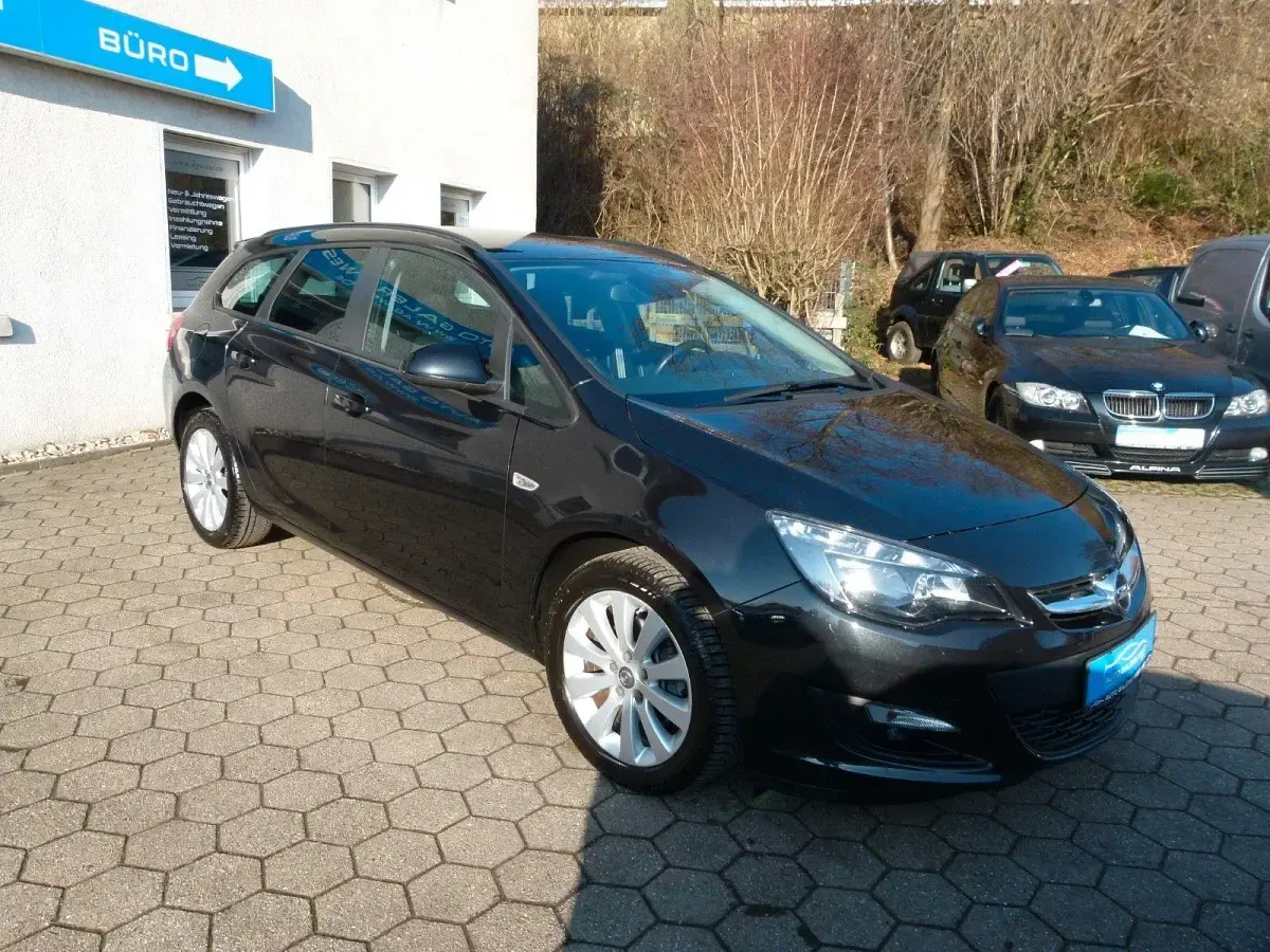 Gebraucht Opel Astra Style 136 PS (100 kW) 2015 Schwarz Kombi