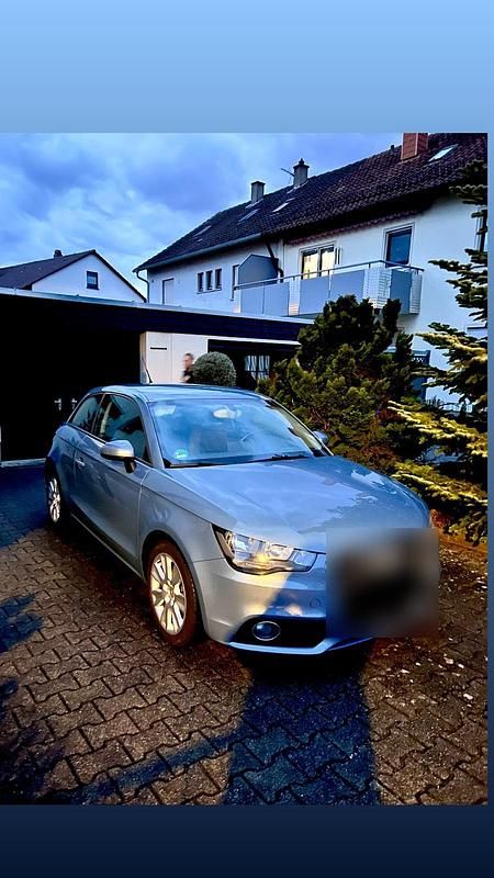 Gebraucht Audi A1 122 PS (89 kW) 2011 Blau Kleinwagen
