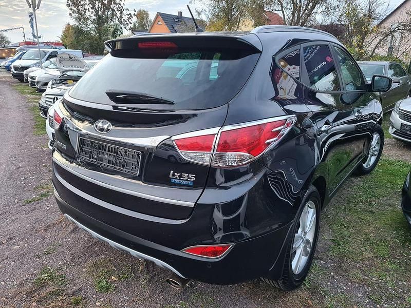 Gebraucht Hyundai ix35 Style 163 PS (119 kW) 2011 Schwarz SUV