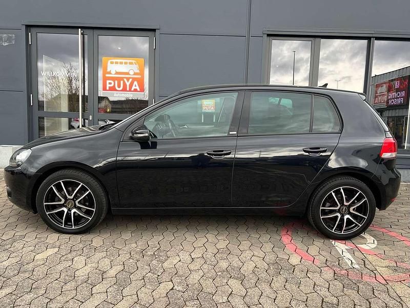Gebraucht VW Golf VII Style 105 PS (77 kW) 2012 Deep black perleffekt Kleinwagen