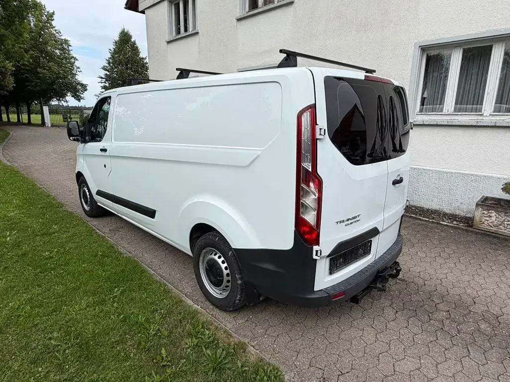 Gebraucht Ford Transit Custom Trend 131 PS (96 kW) 2017 Weiß Van / Kleinbus