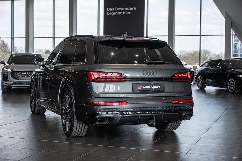 Neu Audi Q7 S-Line 286 PS (210 kW) 2026 Grau SUV