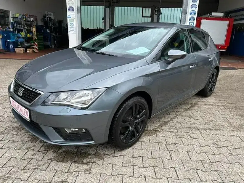 Gebraucht Seat Leon Style 110 PS (80 kW) 2018 Grau Limousine
