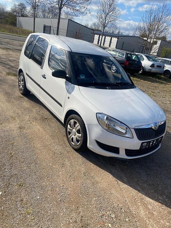 Gebraucht Skoda Roomster Plus Edition 90 PS (66 kW) 2012 Weiß Van / Kleinbus