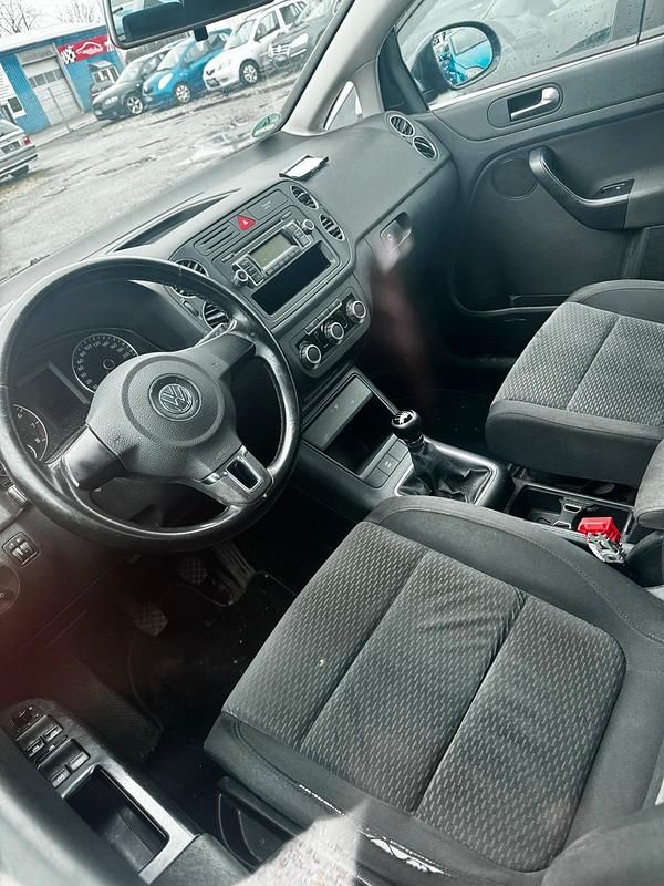 Gebraucht VW Golf VI 120 PS (88 kW) 2009 Weiß Kleinwagen