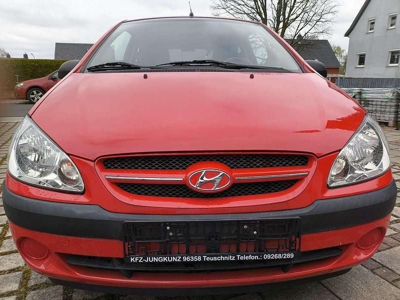 Hip hop rot Gebraucht 2008 Hyundai Getz Team Kleinwagen | 1.880 € (Fairer Preis) - Bild 1/4