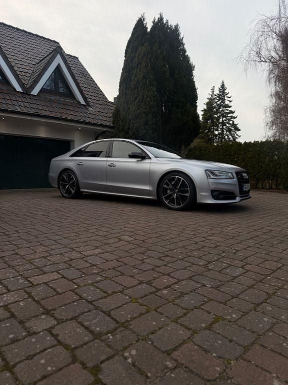 Gebraucht Audi S8 plus Ambiente 605 PS (444 kW) 2016 Silber Limousine