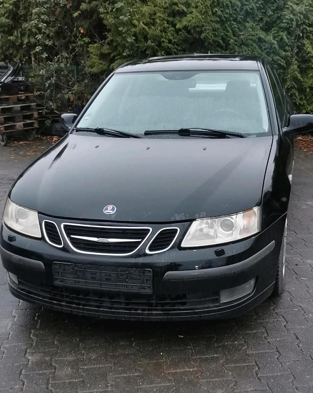 Second-hand Saab 9-3 150 CP (110 kW) 2004 Negru Berlinǎ