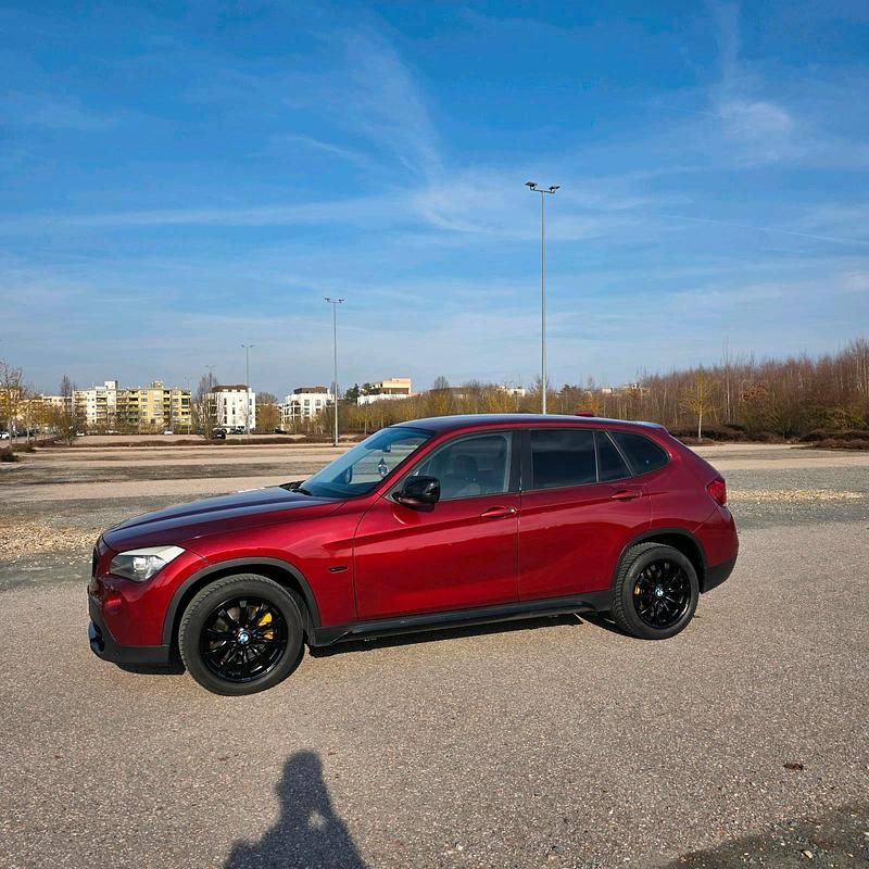 Gebraucht BMW X1 143 PS (105 kW) 2010 Rot SUV
