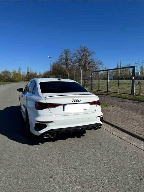 Gebraucht Audi S3 Ambiente 310 PS (228 kW) 2021 Weiß Limousine
