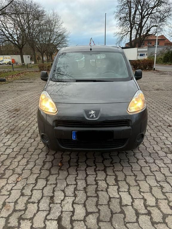 Gebraucht Peugeot Partner Comfort 90 PS (66 kW) 2014 Van / Kleinbus