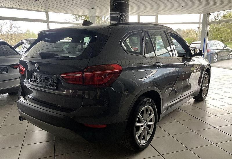 Gebraucht BMW X1 Advantage 140 PS (102 kW) 2017 Grau SUV