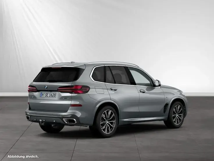 Gebraucht BMW X5 M Sport 381 PS (280 kW) 2025 Skyscraper grau metallic SUV