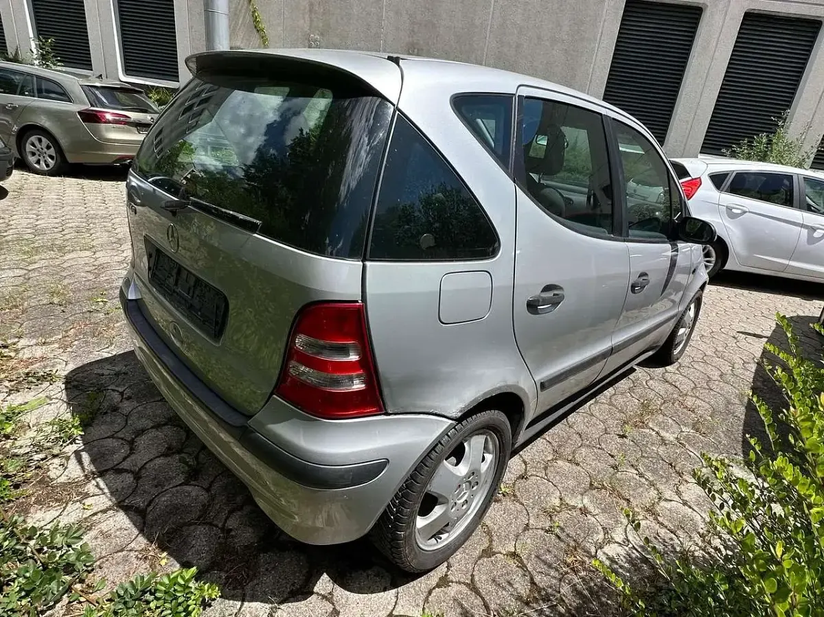 Gebraucht Mercedes A140 Elegance 82 PS (60 kW) 2003 Silber Kleinwagen