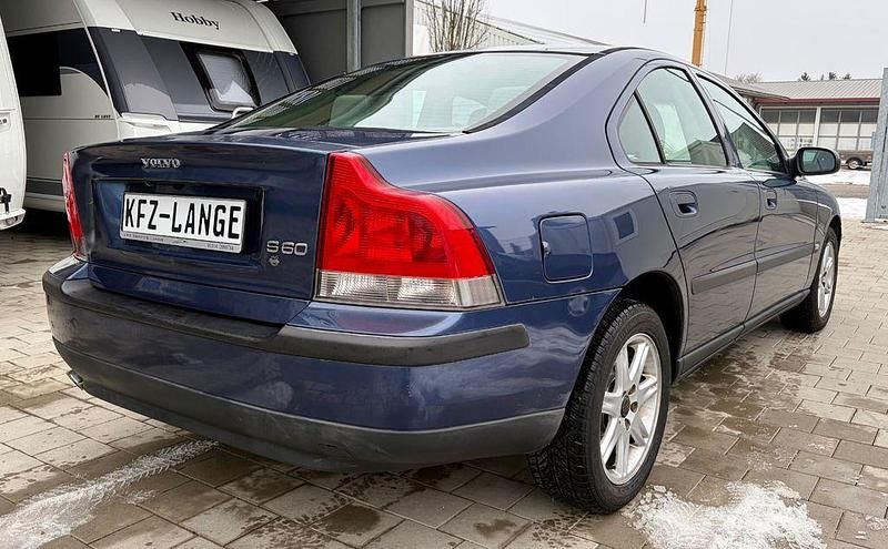 Gebraucht Volvo S60 140 PS (102 kW) 2000 Blau Limousine