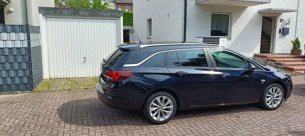 Gebraucht Opel Astra 125 PS (91 kW) 2019 Blau Kombi