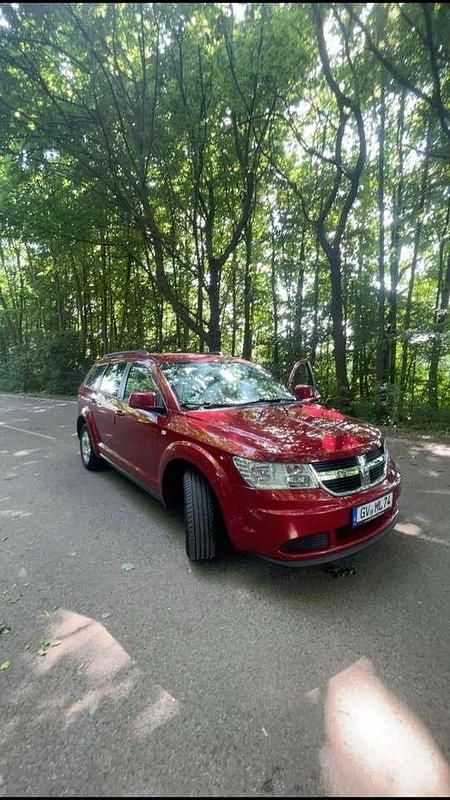 Gebraucht Dodge Journey SE 170 PS (125 kW) 2009 Rot SUV