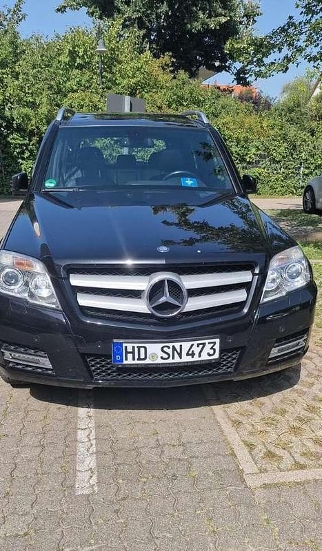 Schwarz Gebraucht 2011 Mercedes GLK220 SUV | 14.000 € (Fairer Preis) - Bild 1/4
