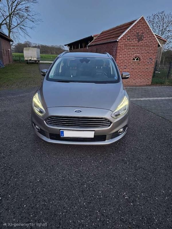 Gebraucht Ford S-MAX Titanium 241 PS (177 kW) 2017 Silber Van / Kleinbus