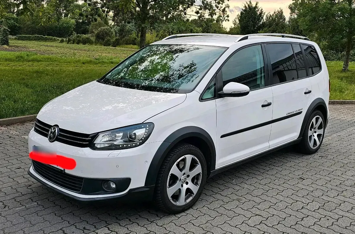 Gebraucht VW Touran Cross 140 PS (102 kW) 2013 Weiß Van / Kleinbus
