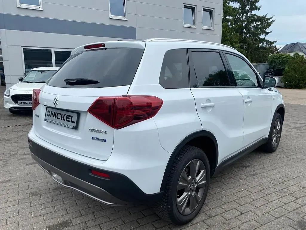 Gebraucht Suzuki Vitara Comfort 129 PS (94 kW) 2022 Weiß SUV