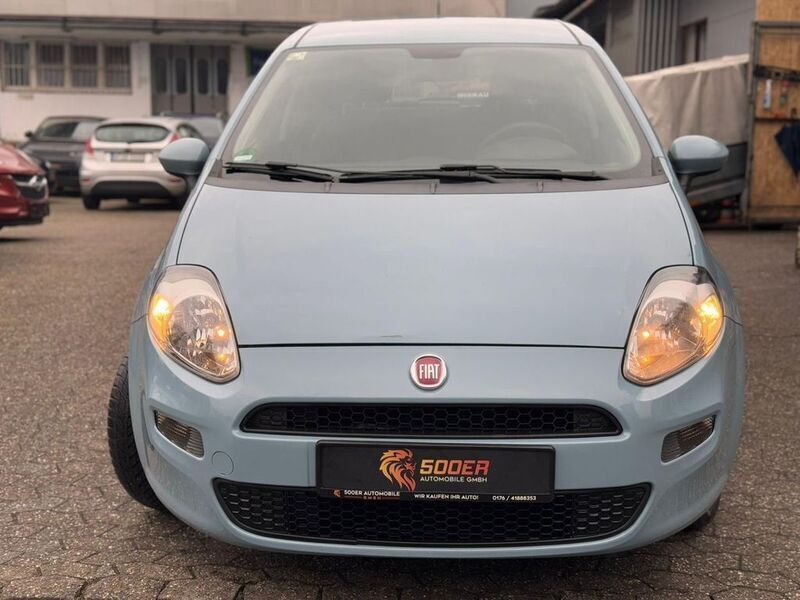 Gebraucht Fiat Punto Pop 77 PS (56 kW) 2015 Colore esterno (azzurro popeli Kleinwagen