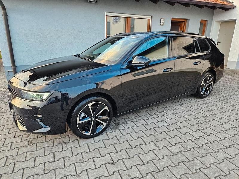 Gebraucht Opel Astra 131 PS (96 kW) 2025 Schwarz Kombi