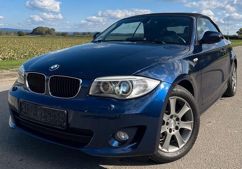 Tiefseeblau Gebraucht 2011 BMW 118 Cabriolet Sport Line Cabrio | 9.990 € (Fairer Preis) - Bild 1/4