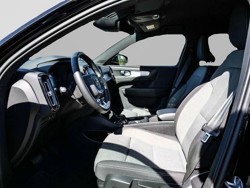 Gebraucht Volvo XC40 Core 211 PS (155 kW) 2023 Schwarz SUV