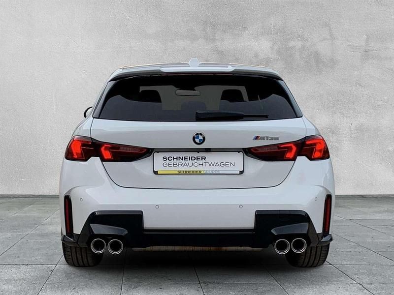 Gebraucht BMW 135 300 PS (220 kW) 2024 Alpinweiß Kleinwagen