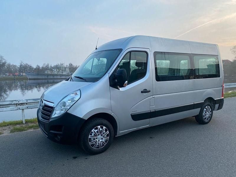 Gebraucht Opel Movano 145 PS (106 kW) 2011 Silber Van / Kleinbus