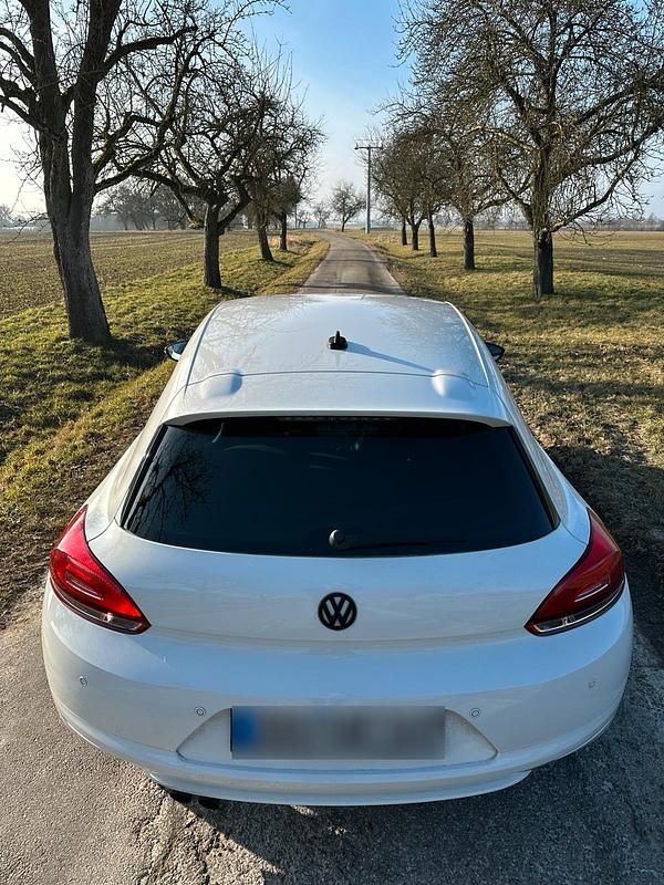 Usata VW Scirocco 140 CV (102 kW) 2009 Bianco Coupé