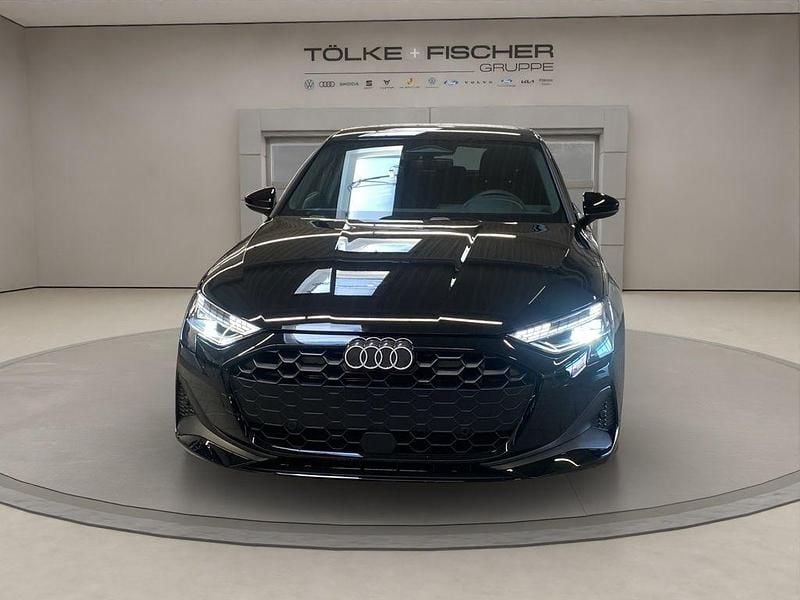 Gebraucht Audi A3 150 PS (110 kW) 2026 Schwarz Limousine