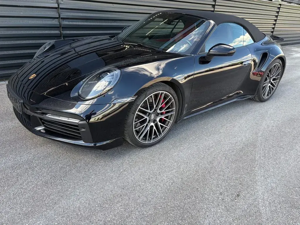 Gebraucht Porsche 992 581 PS (427 kW) 2021 Tiefschwarz Cabrio