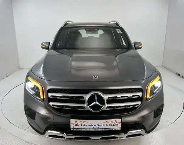 Gebraucht Mercedes GLB180 116 PS (85 kW) 2023 Grau SUV