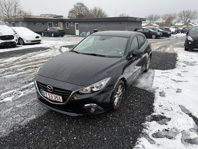 Schwarz Gebraucht 2017 Mazda 3 Limousine | 9.000 € (Superpreis) - Bild 1/4
