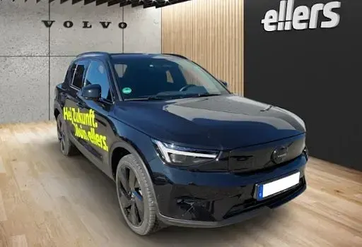 Używany Volvo EX40 Plus 185 kW (252 KM) 2025 Czarny SUV