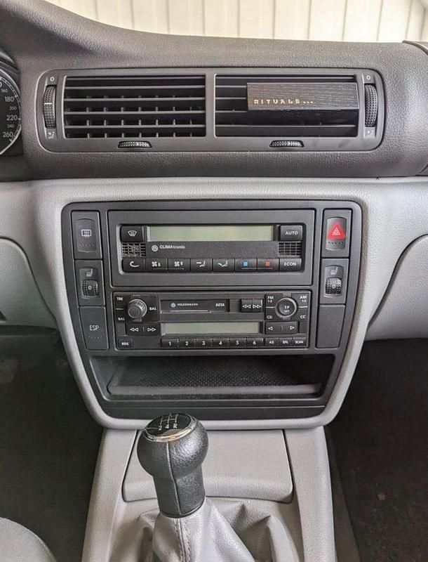 Usata VW Passat 102 CV (75 kW) 2003 Berlina